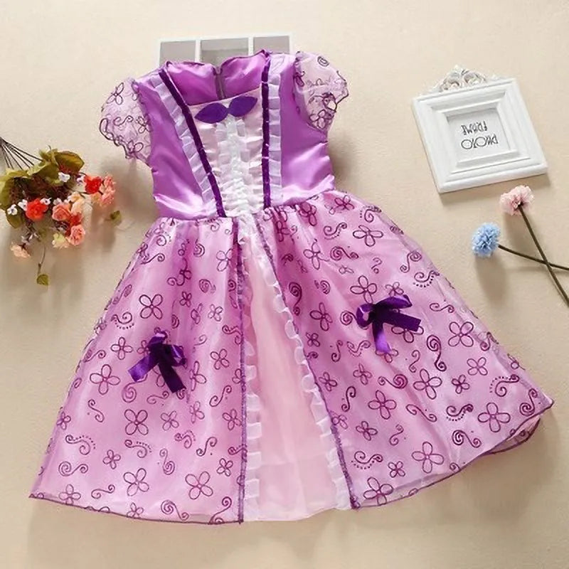 Vestido de Princesa: Cinderela , Branca de Neve, Aurora, Sofia, Rapunzel.
Vestido de festa infantil